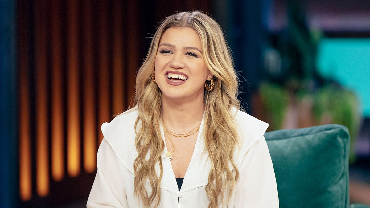 Kelly Clarkson’s focus on sustainable health practices