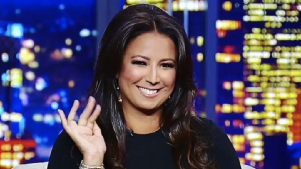 Fox News Anchor Julie Banderas' Weight Loss: 35-40 Pounds Shed at 50 – Her  Journey to a Healthier, Confident Self – duction
