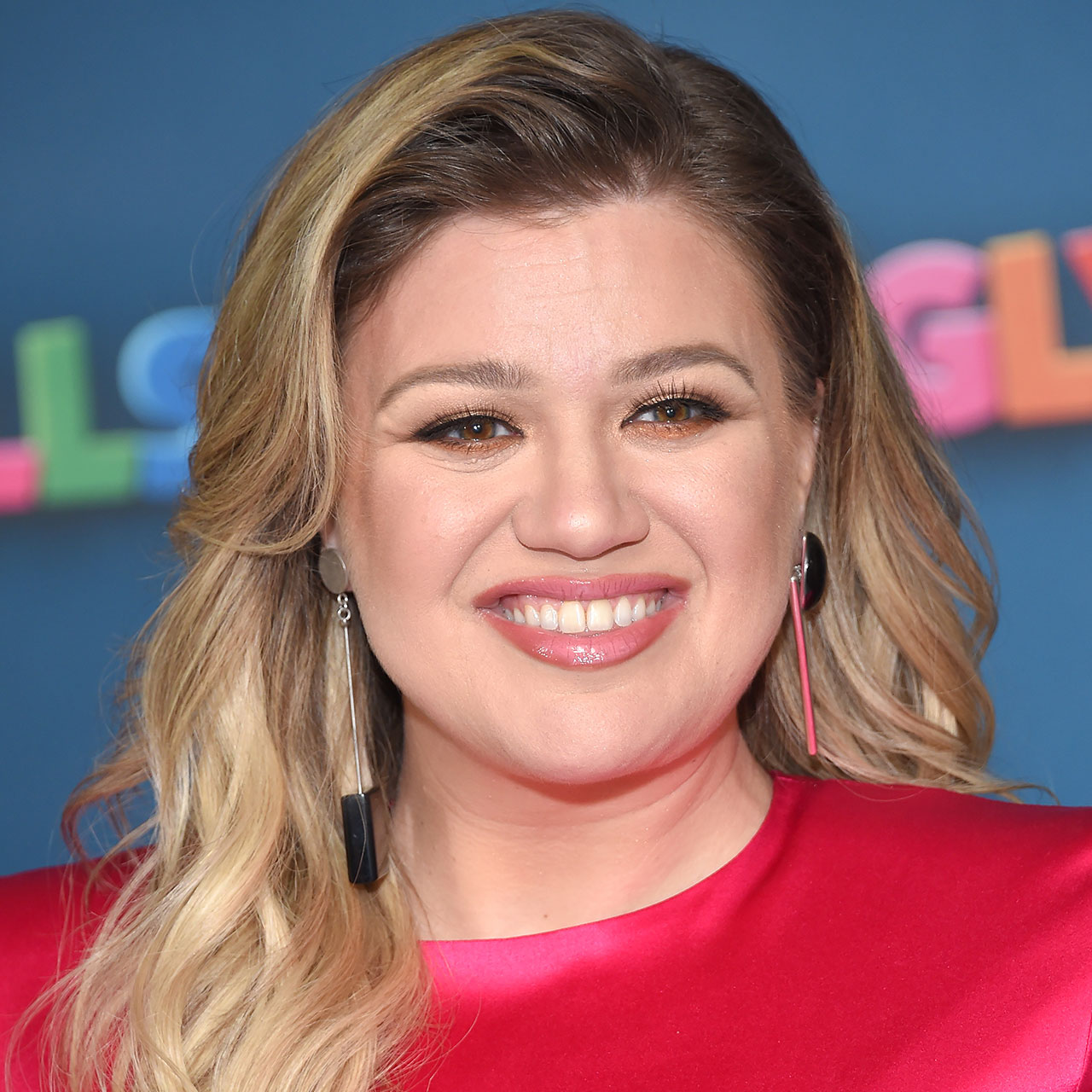 Kelly Clarkson’s emotional resilience through fitness struggles