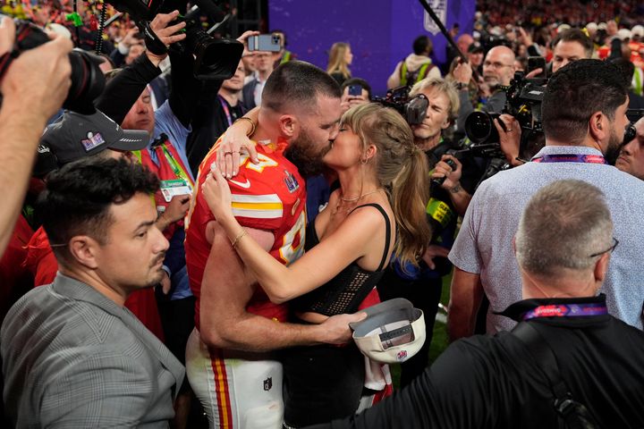 will travis kelce propose to taylor swift