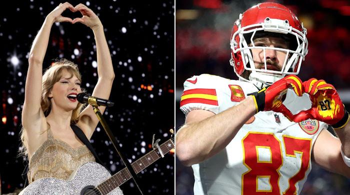 travis kelce taylor swift heart