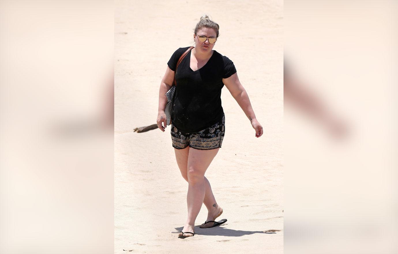 kelly clarkson gained weight