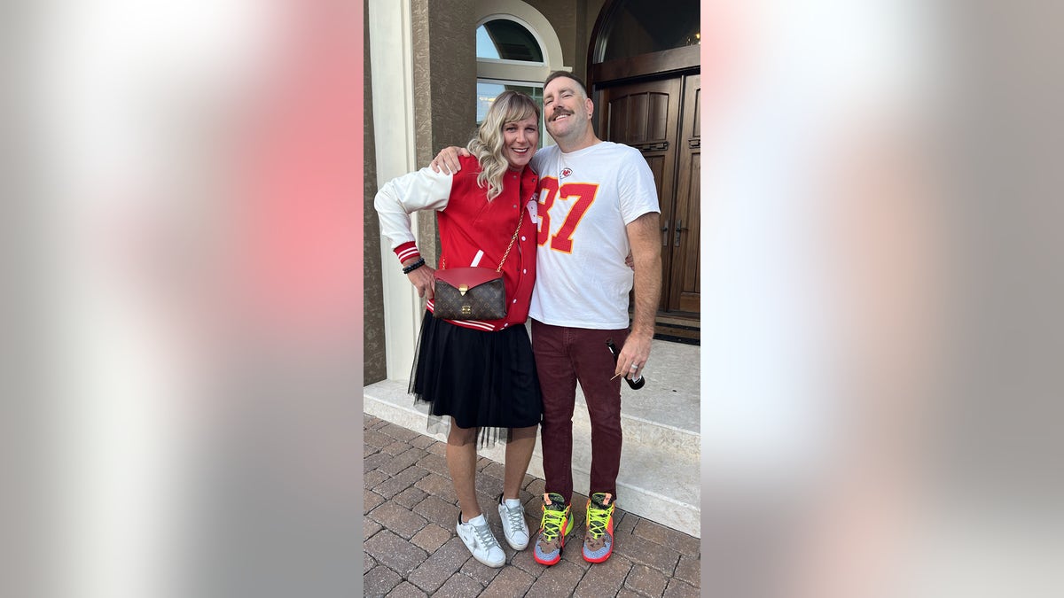 taylor swift and travis kelce halloween costumes