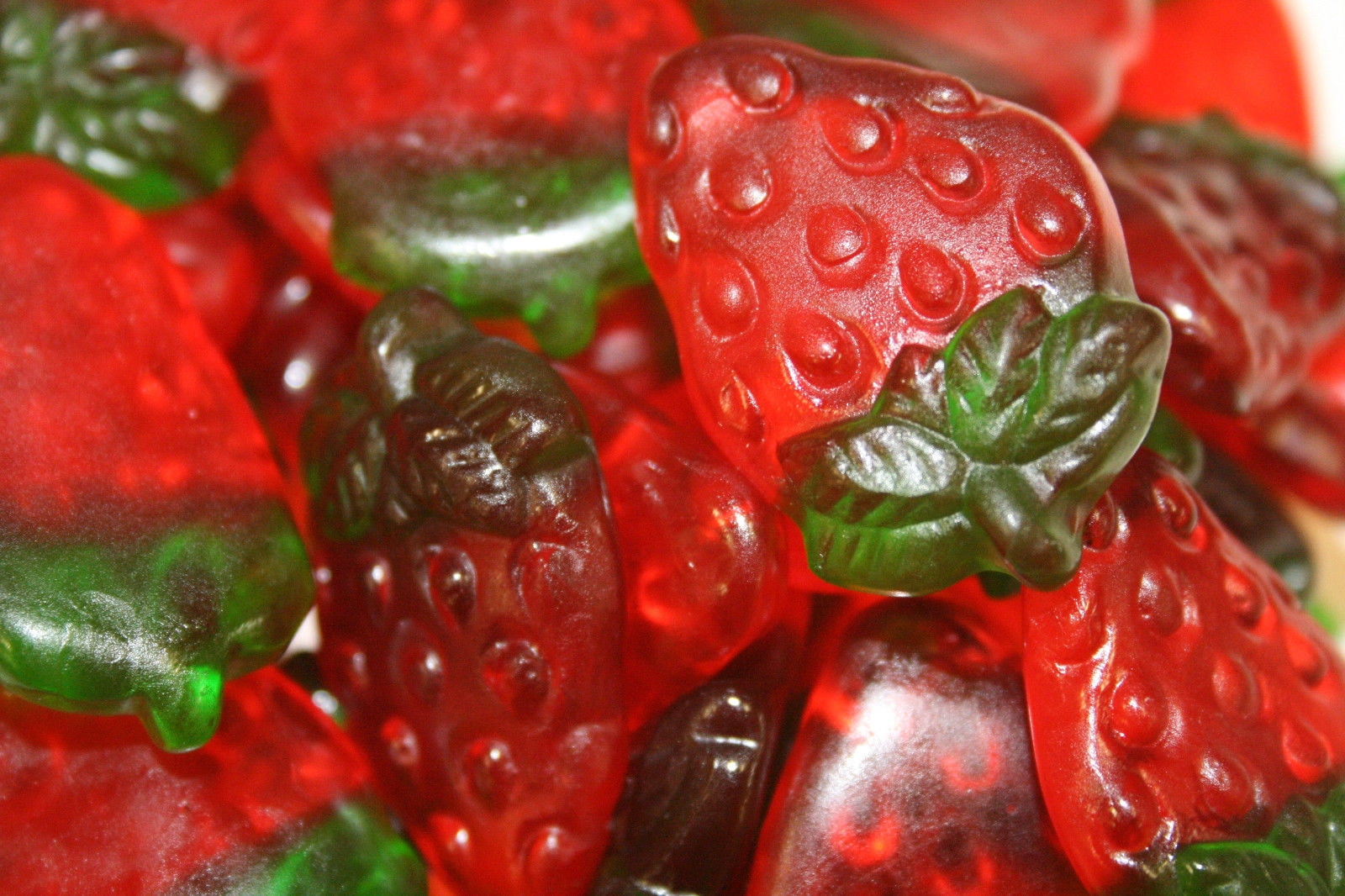 haribo strawberry gummies