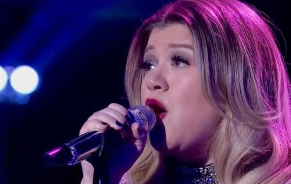 Kelly Clarkson’s approach to balancing emotional and physical health