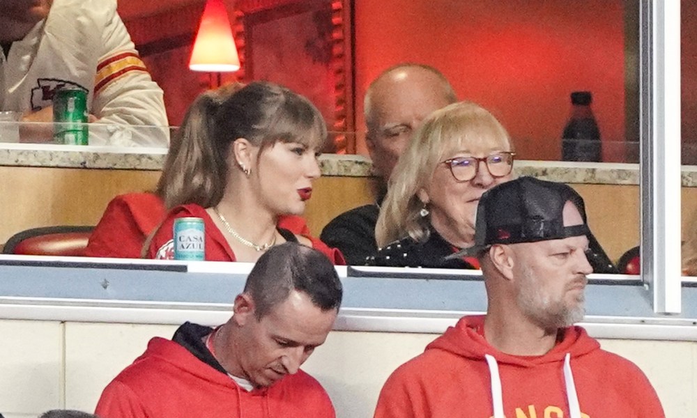 taylor swift travis kelce twitter