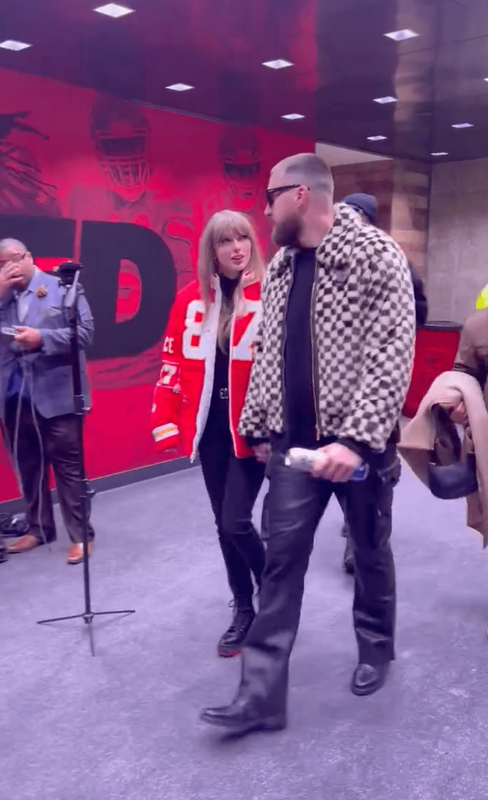 chiefs taylor swift travis kelce