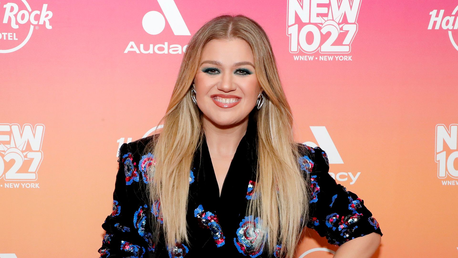 Kelly Clarkson’s fitness inspiration shared by other celebrities