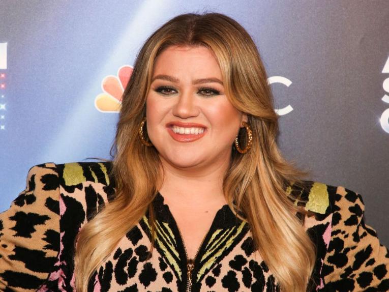 Kelly Clarkson’s weight loss story featured on TV shows