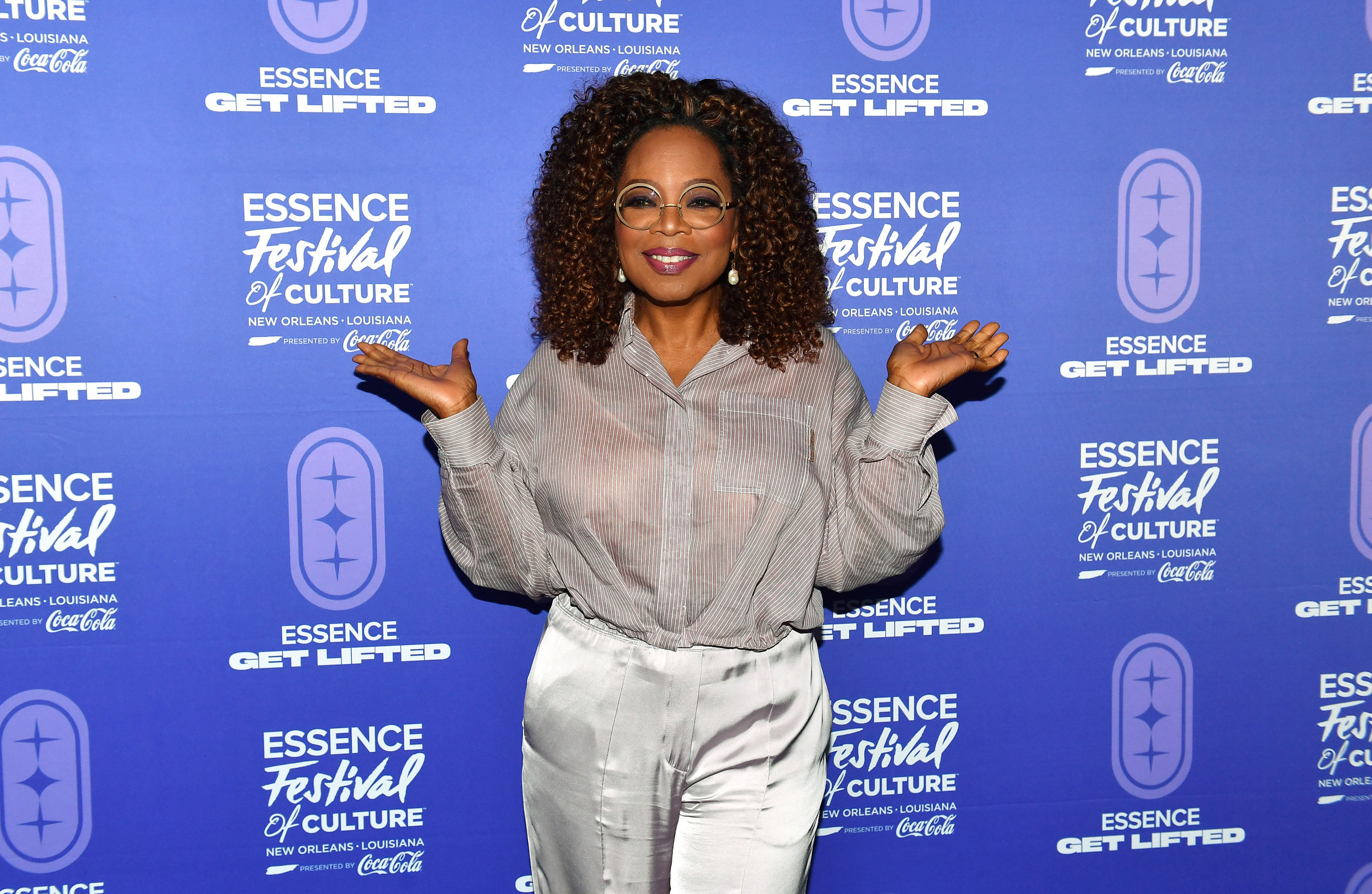 Oprah Winfrey Weight Loss: How She Transformed Her Body in 2023 with  Medication and a Holistic Approach