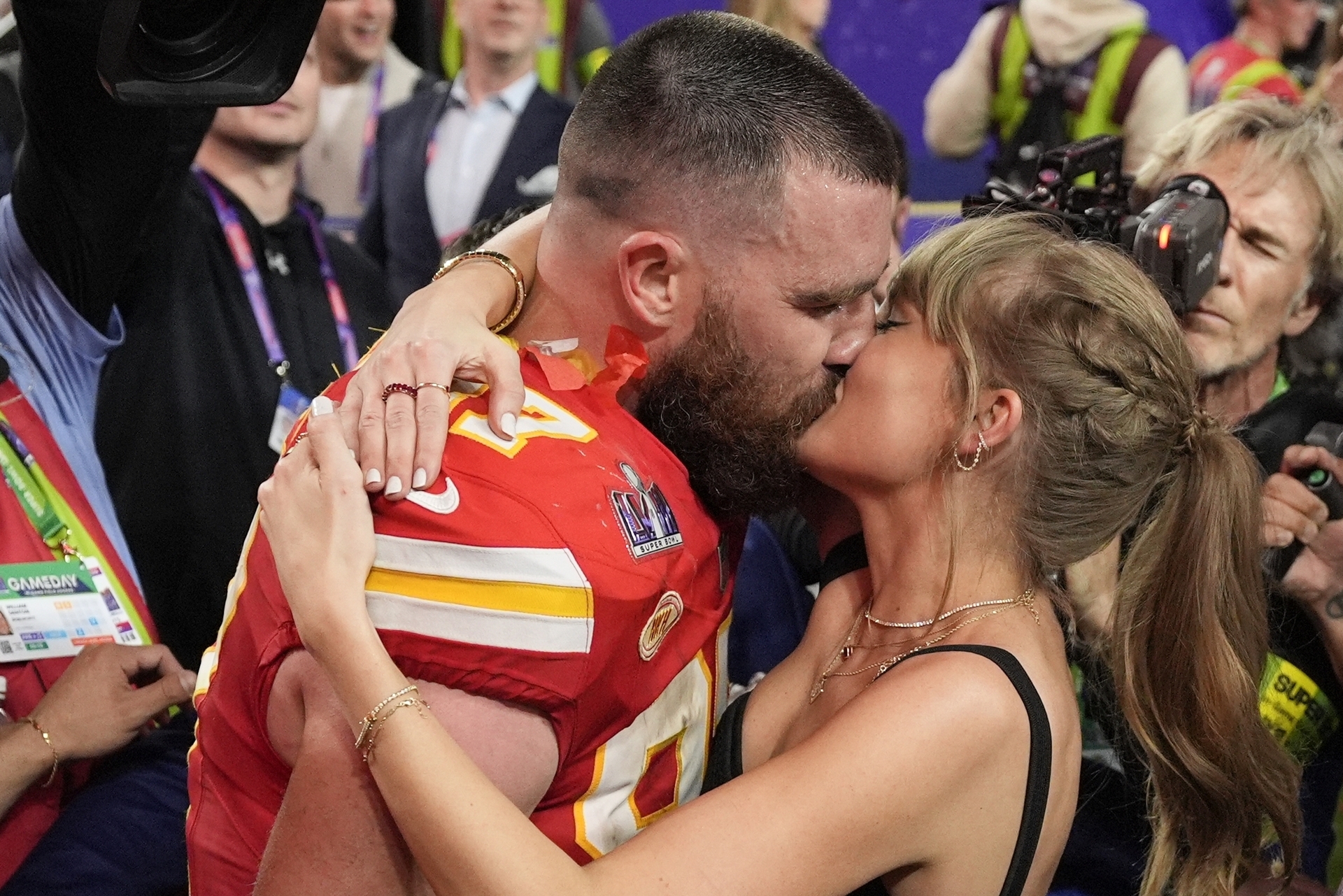 taylor swift travis kelce super bowl