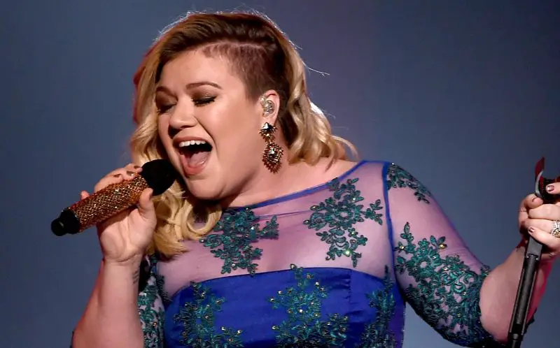 kelly clarkson weight loss 2023