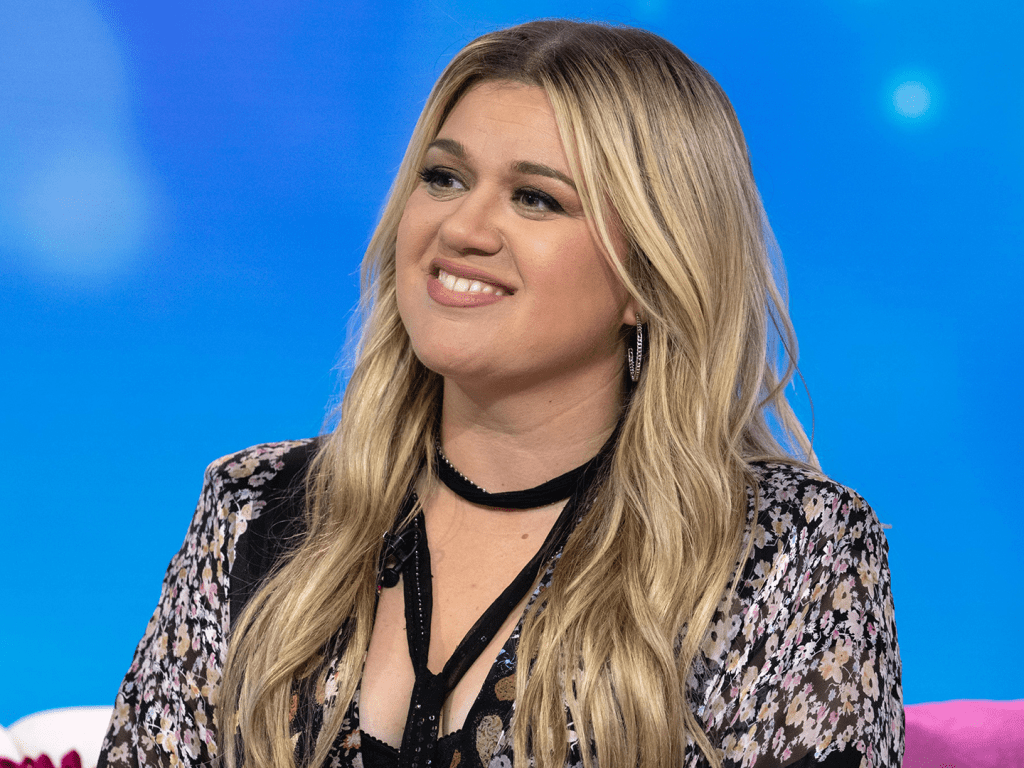 Kelly Clarkson’s social media influence on fitness communities