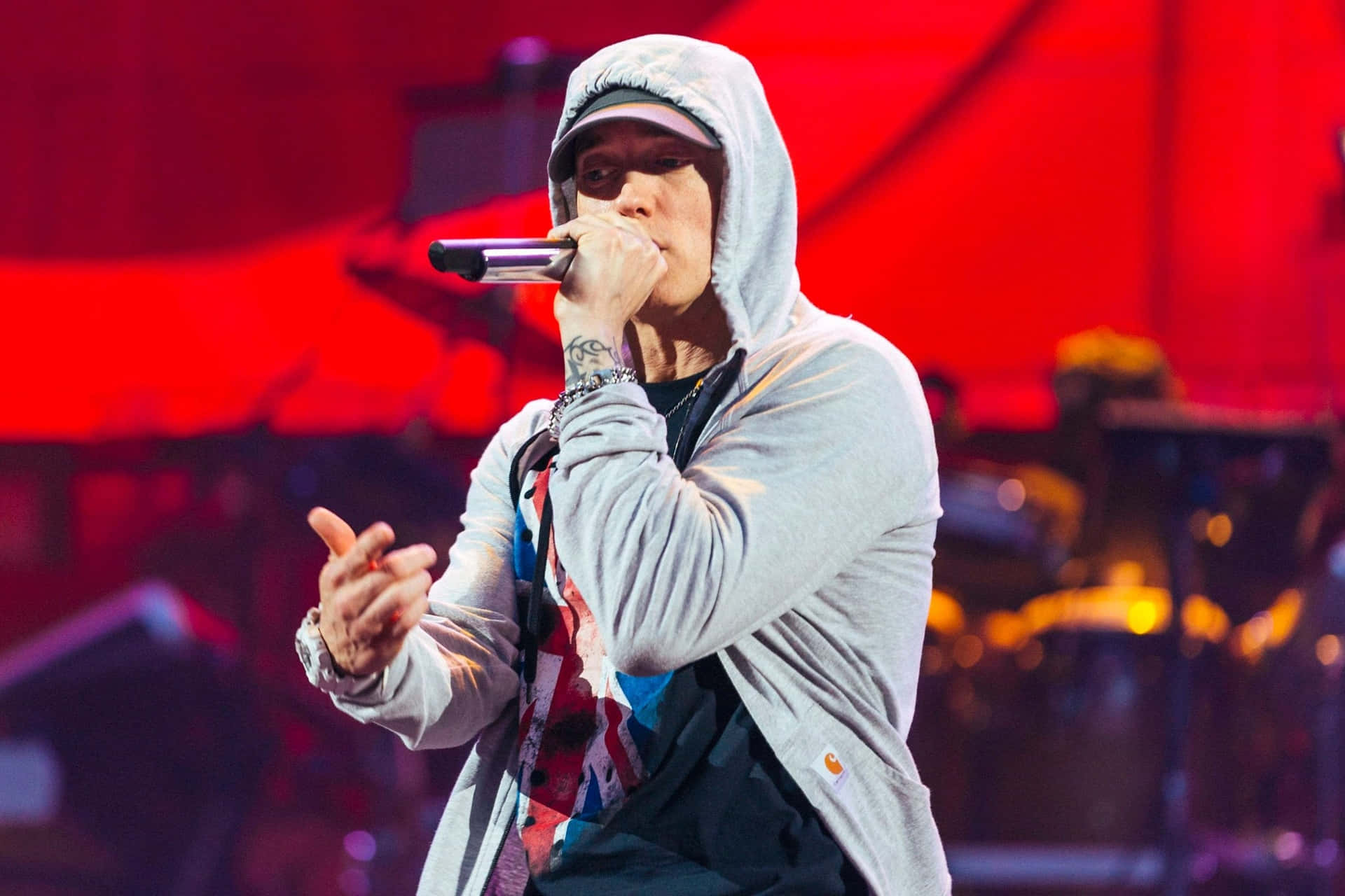 Eminem Steps Onto The 2026 Grammy Red Carpet With A Body Fans Don't Recognize Anymore