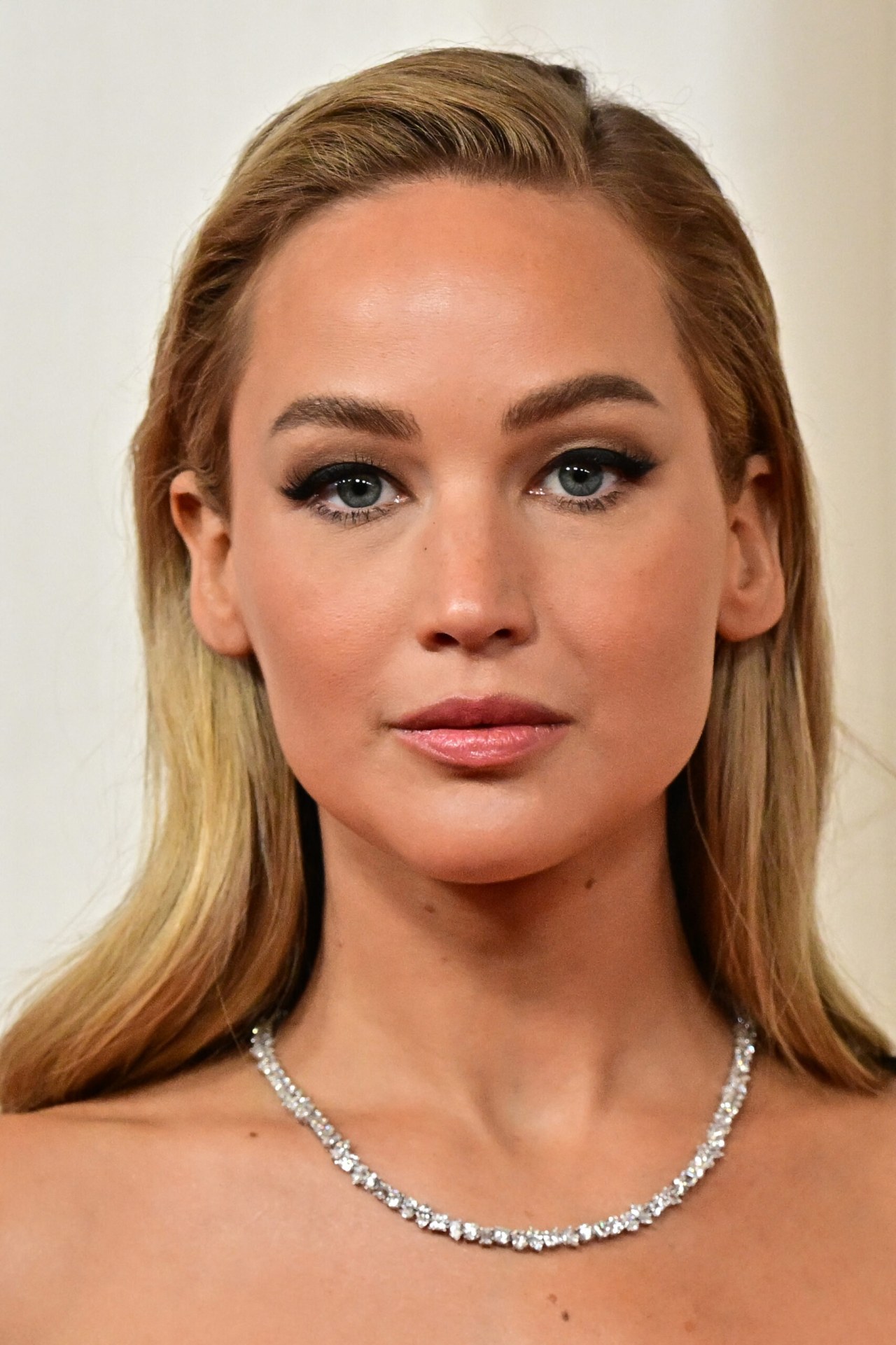 Jennifer Lawrence Bra Size Age Weight Height Measurements