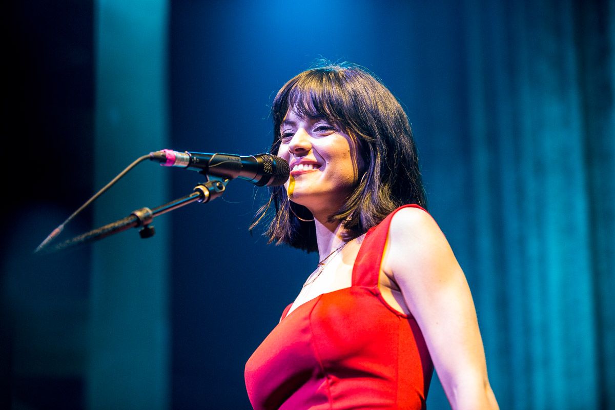 María Zardoya Steps On Stage Looking Different In 2025 Tour Clip