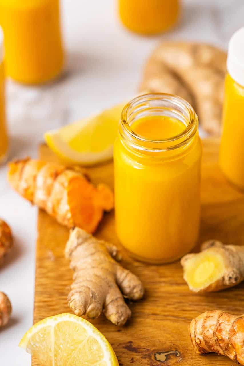 Turmeric, Ginger and Lemon for Weight Loss in 2026: Helpful Habit or Just a Trendy Hot